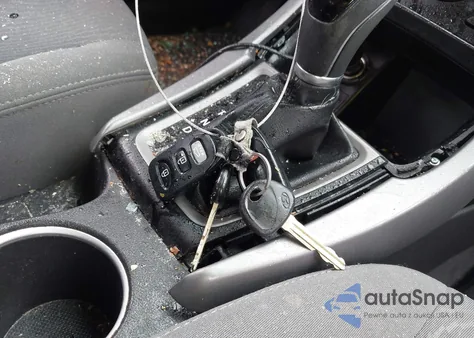 2014 Hyundai Elantra Se z USA, uszkodzony, nr VIN KMHDH4AE6EU068018